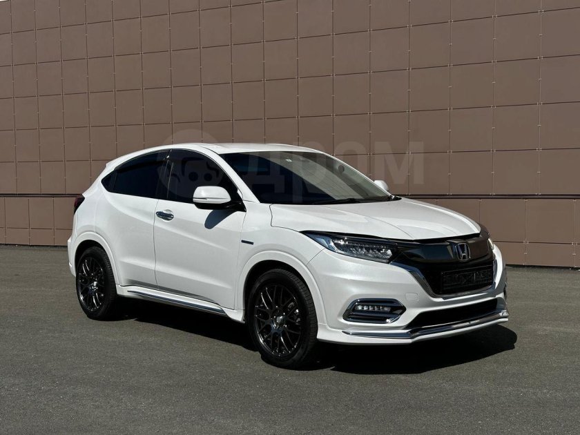 Хонда Везел гибрид 2014