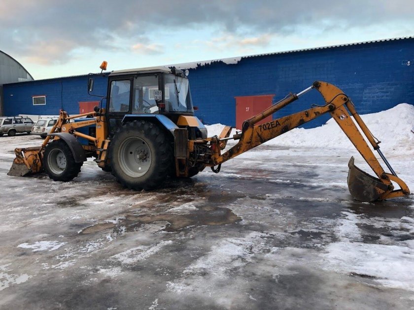 Мтз экскаватор погрузчик услуги по расчистке дорог