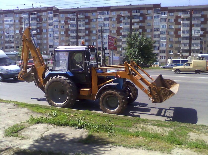 Экскаватор Амкодор 702