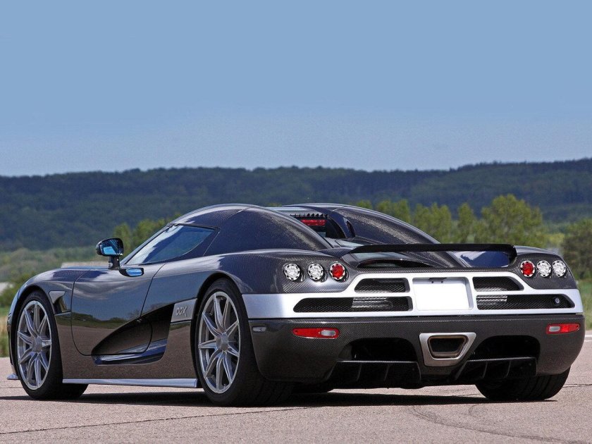 Машина Koenigsegg CCX