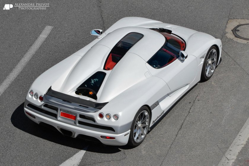 Koenigsegg CCX белый