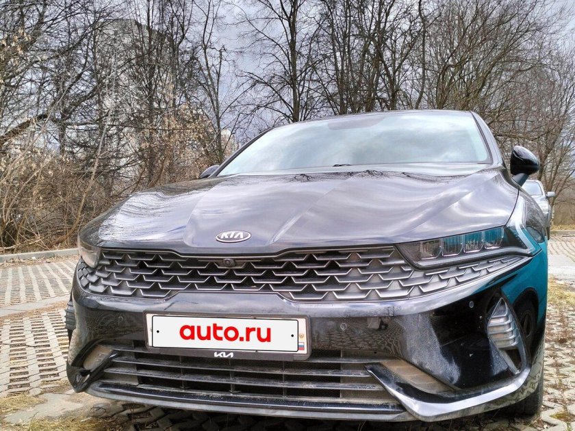 Черная киа к 5