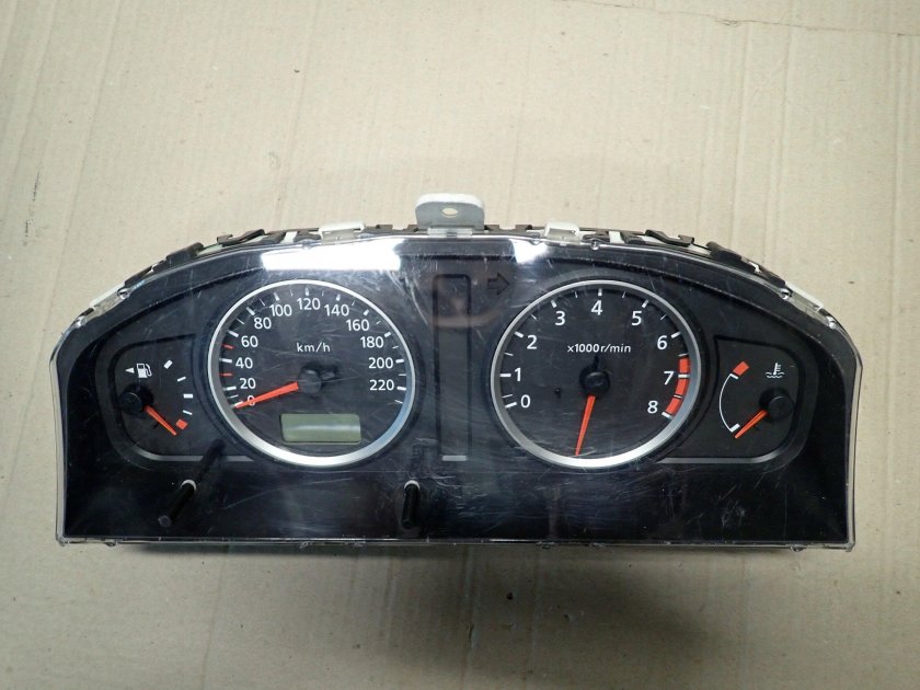 Almera n16 приборная панель