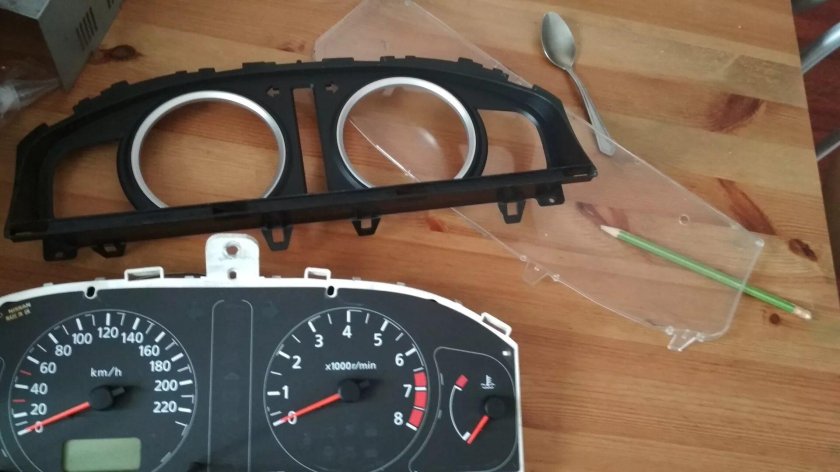 Nissan Almera n16 приборная панель