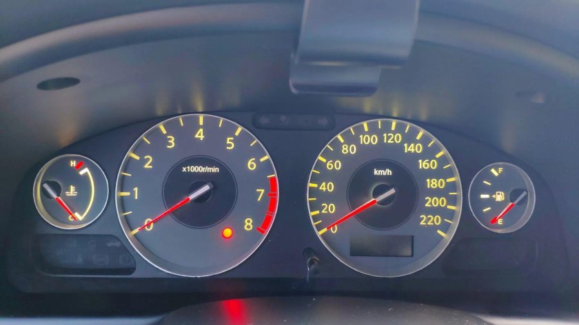 Панель приборов Nissan Almera g15