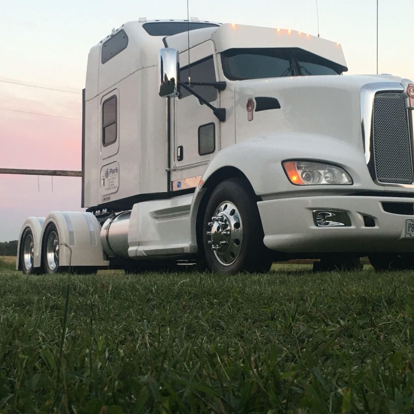 Грузовик Kenworth t660