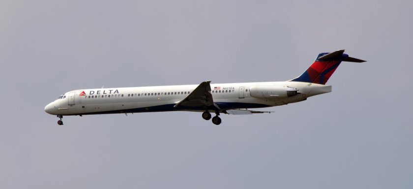 MCDONNELL Douglas MD-80