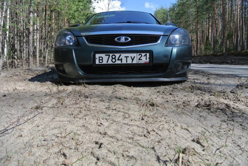 Лада Приора 2 губа переднего бампера