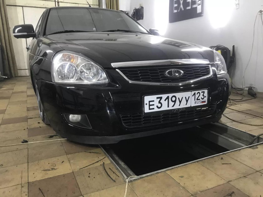 Губа Круз на акцент