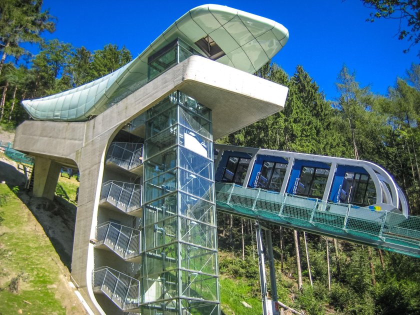 Заха Хадид Инсбрук