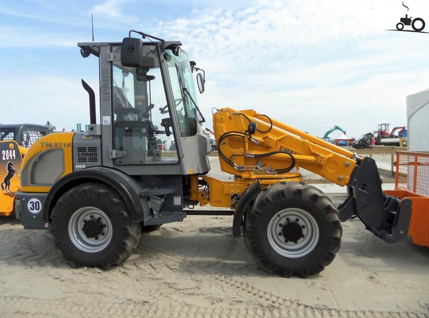 Фронтальный погрузчик paus TSL-855