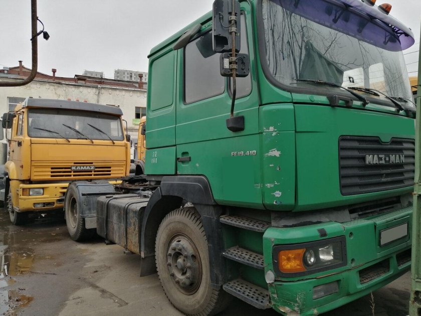 Седельный тягач маз
