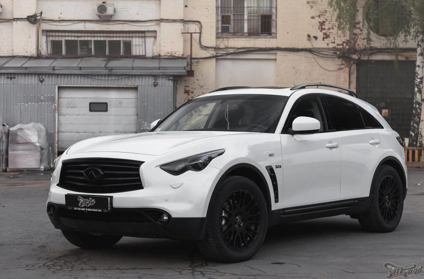 Инфинити fx50 антихром