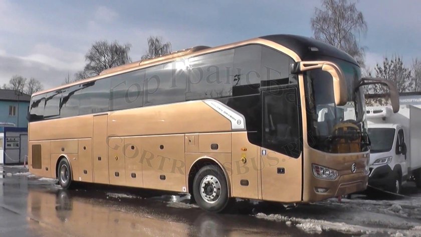 Автобус Golden Dragon xml6125cr