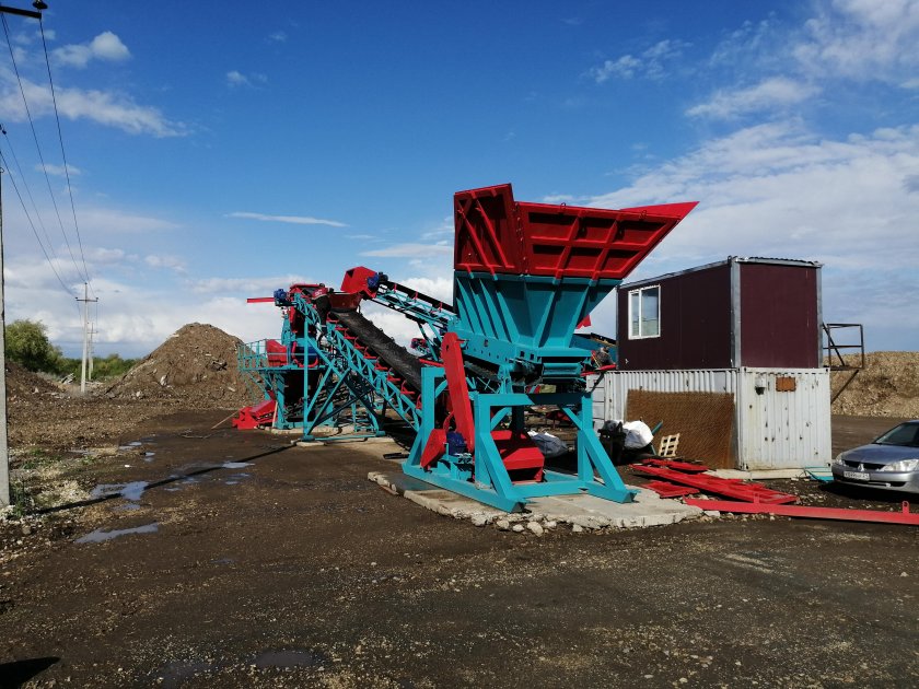 Пластичный питатель для щековой дробилки
