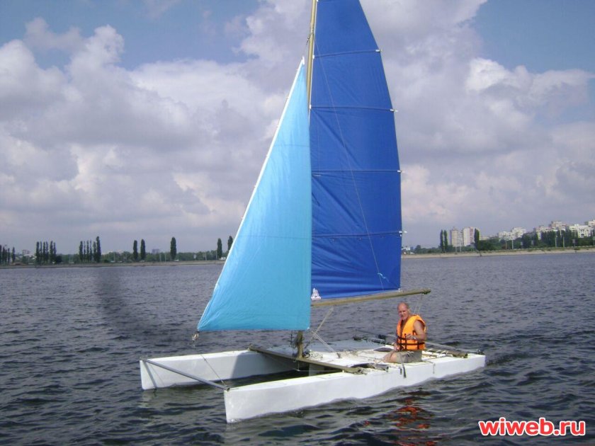 Парусный катамаран Фаерфлай 850