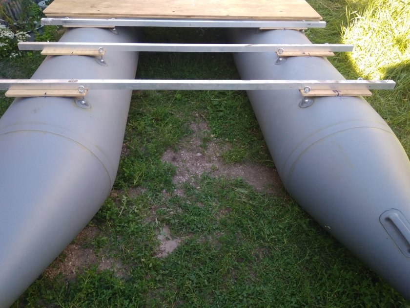 Катамаран ямал 470