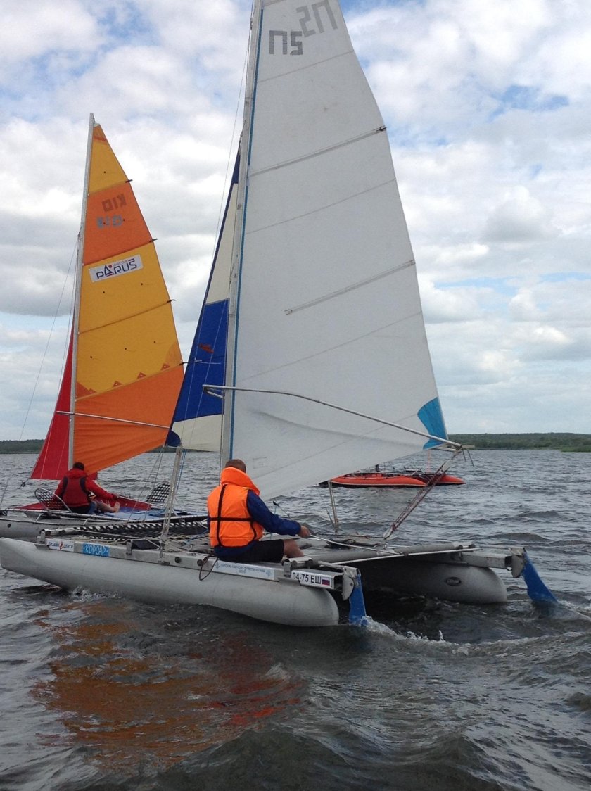 U 600 парусный катамаран