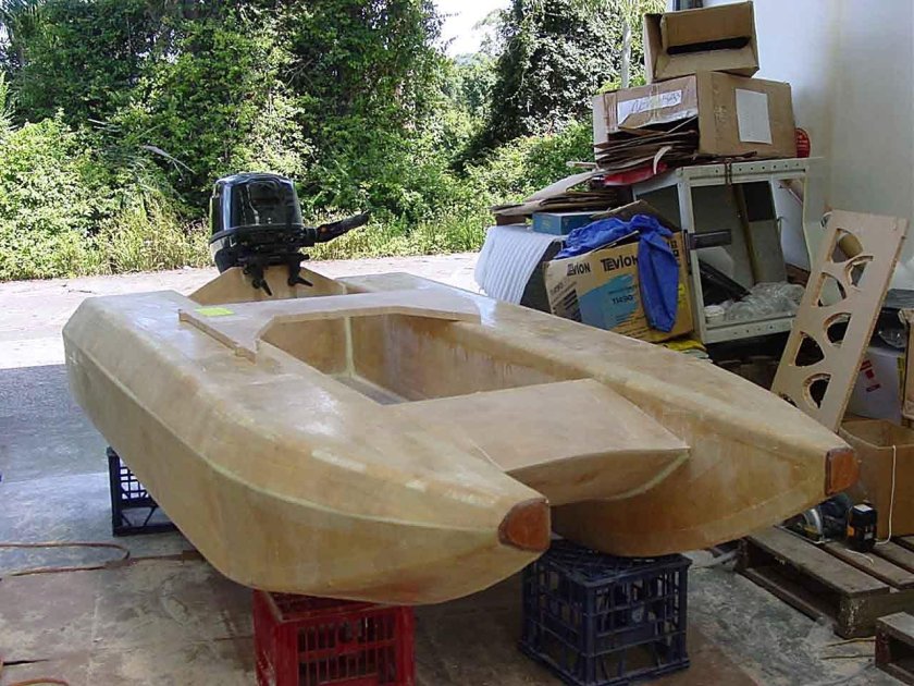 Лодка плоскодонка каноэ