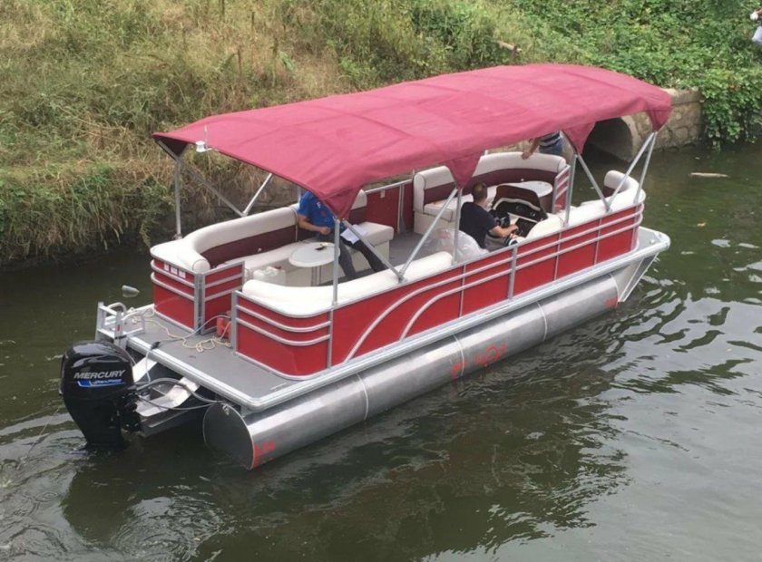 Понтонный катер катамаран