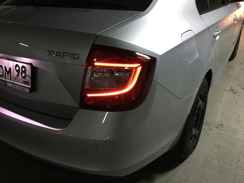 Шкода Рапид тонировка фонарей