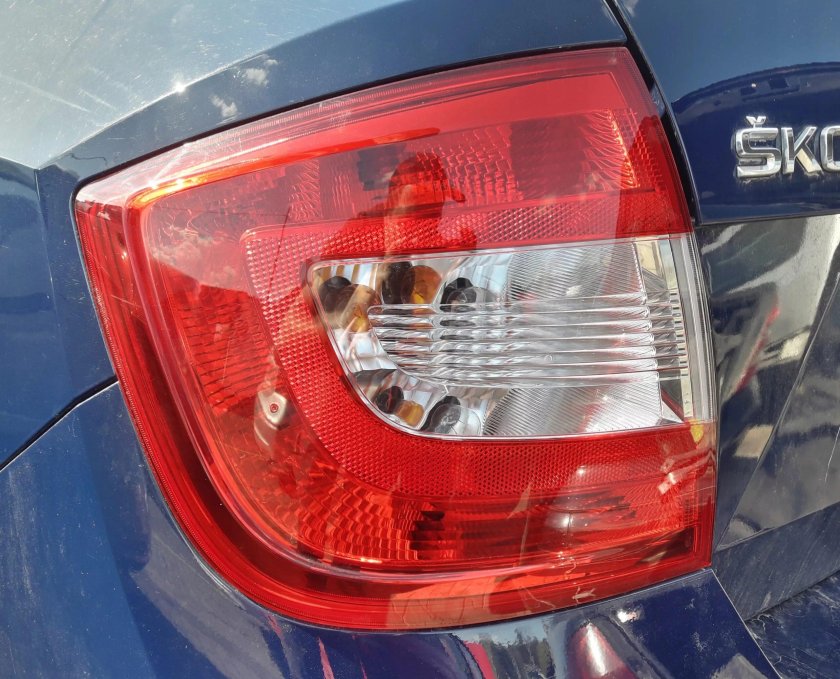 Skoda Rapid фонарь задний левый