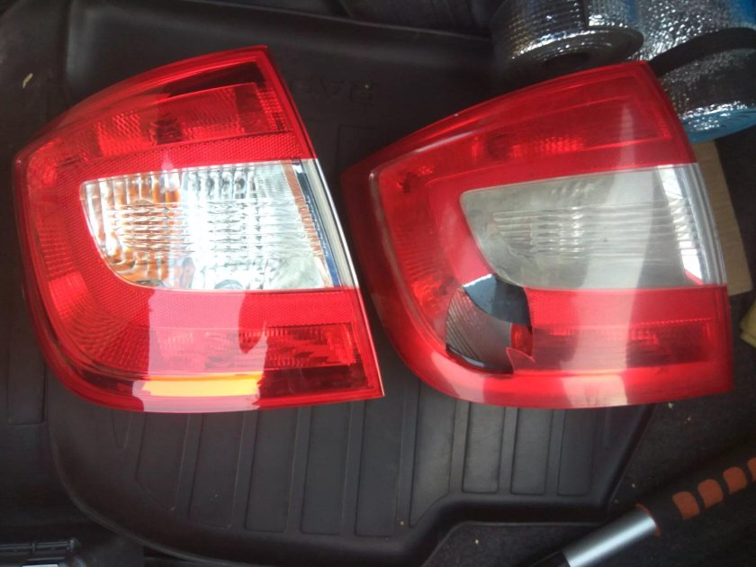 Задний левый фонарь Шкода Рапид