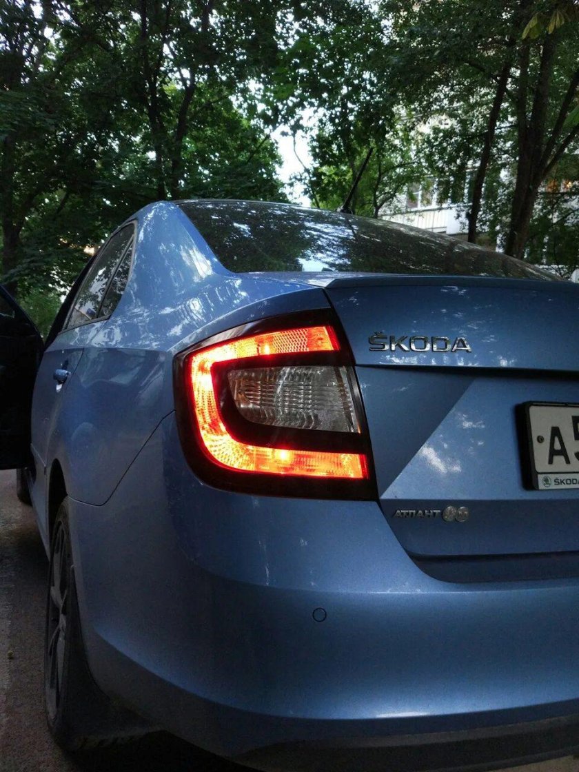 Тонировка задних фонарей Рапид