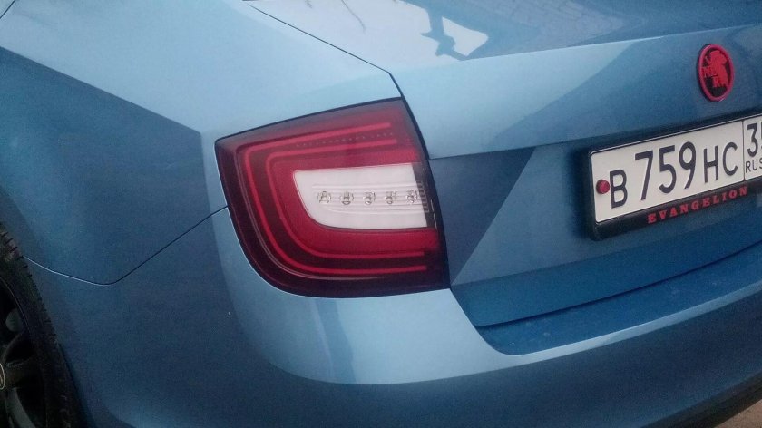 Задние фонари Рапид 2020