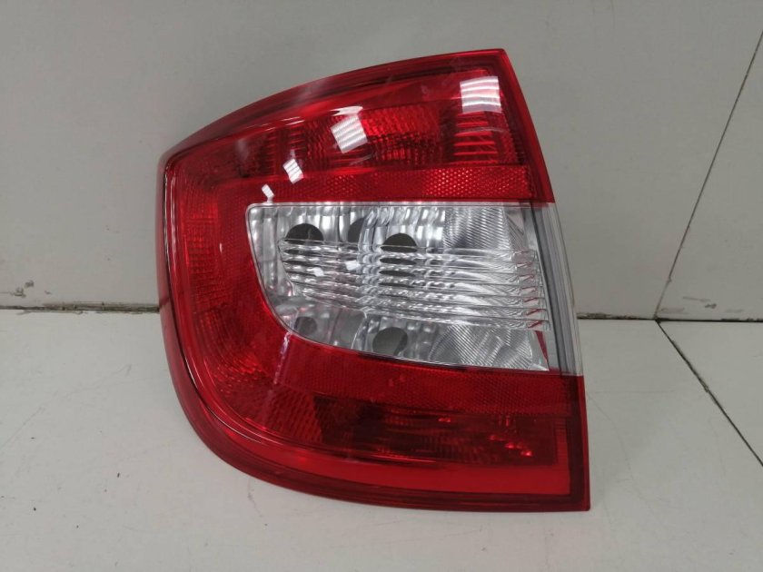 Фонарь задний Шкода Суперб 2 универсал