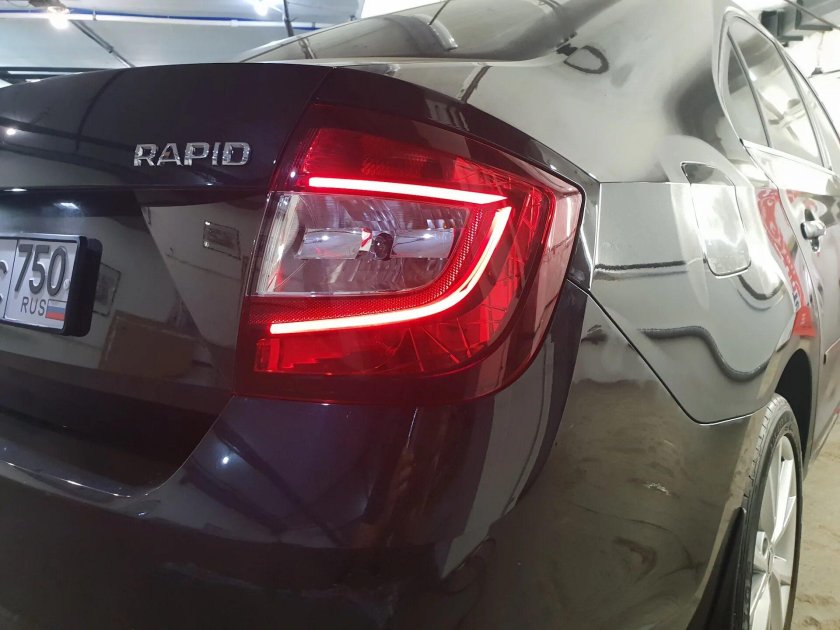 Задние фонари Шкода Рапид led