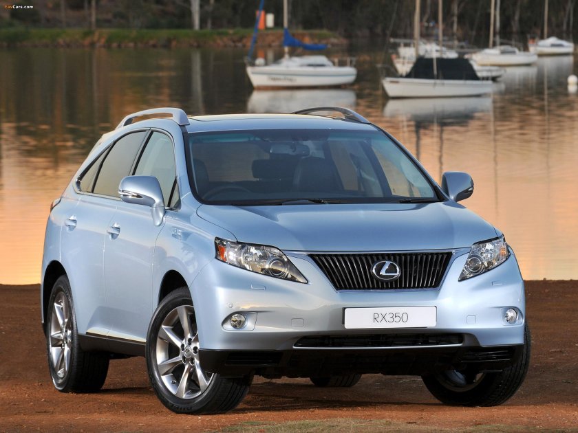 Машина Lexus rx350