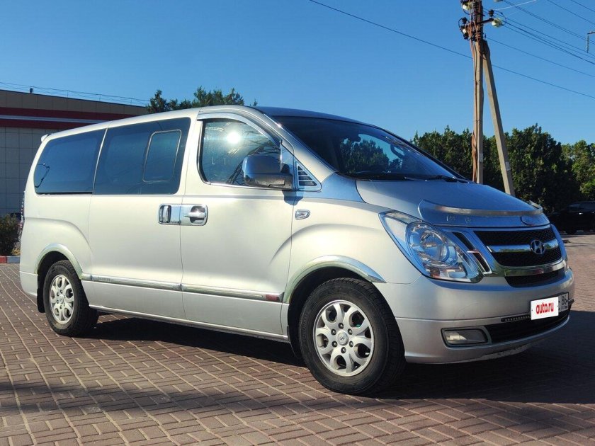 Hyundai grand starex 2010