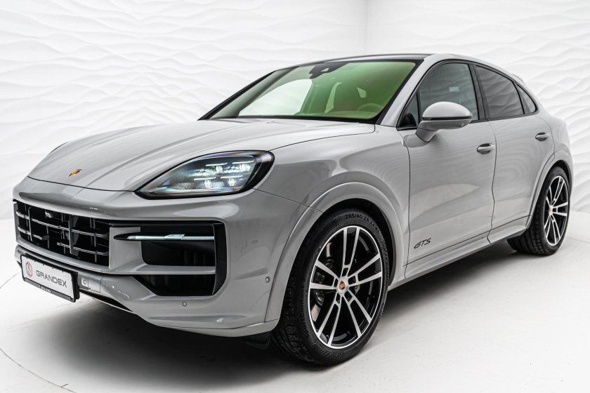 Porsche cayenne coupe