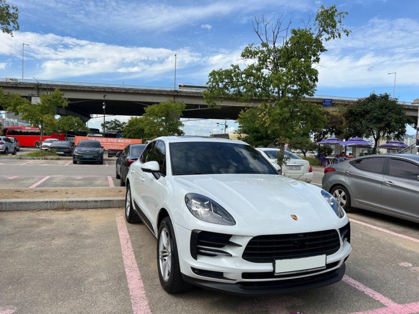 Porsche macan 2019