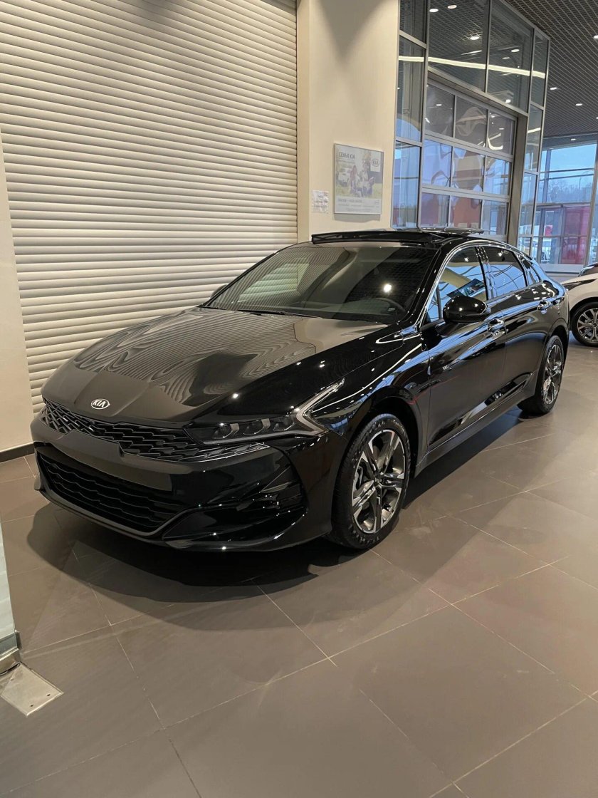 Kia k5 2022 черная