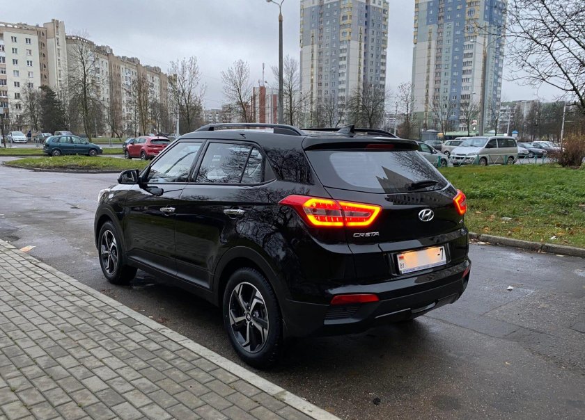 Hyundai Creta с черной крышей