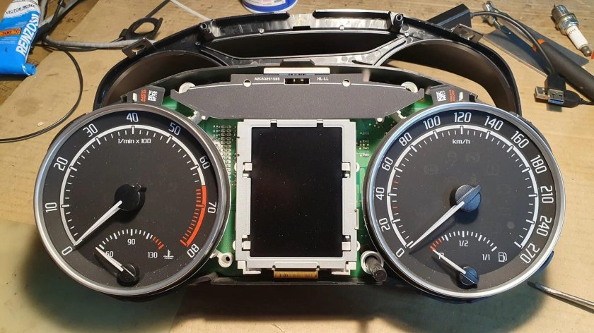 Октавия ремонт панели приборов