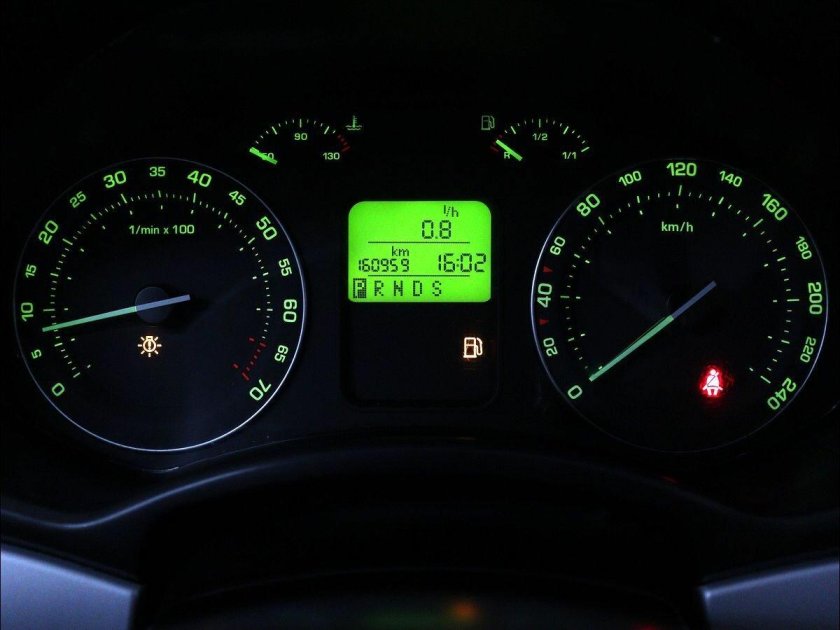 Приборная панель Шкода Октавия а5