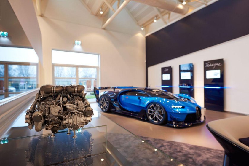 Мотор Бугатти Шерон