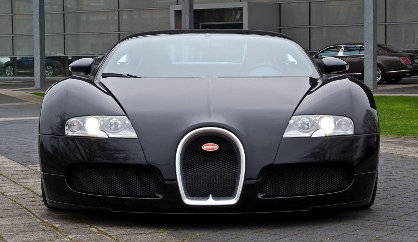 Бугатти Вейрон матовый