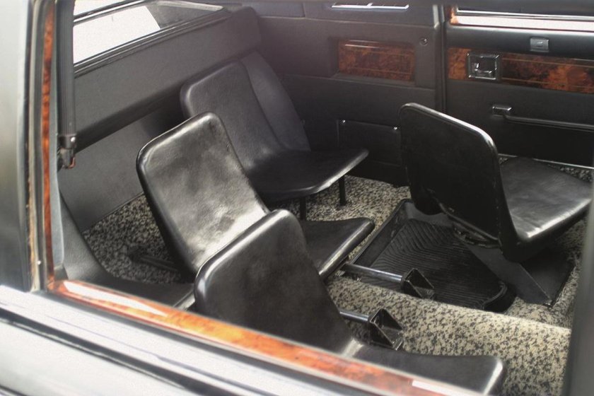 ЗИЛ-4105 бронекапсула