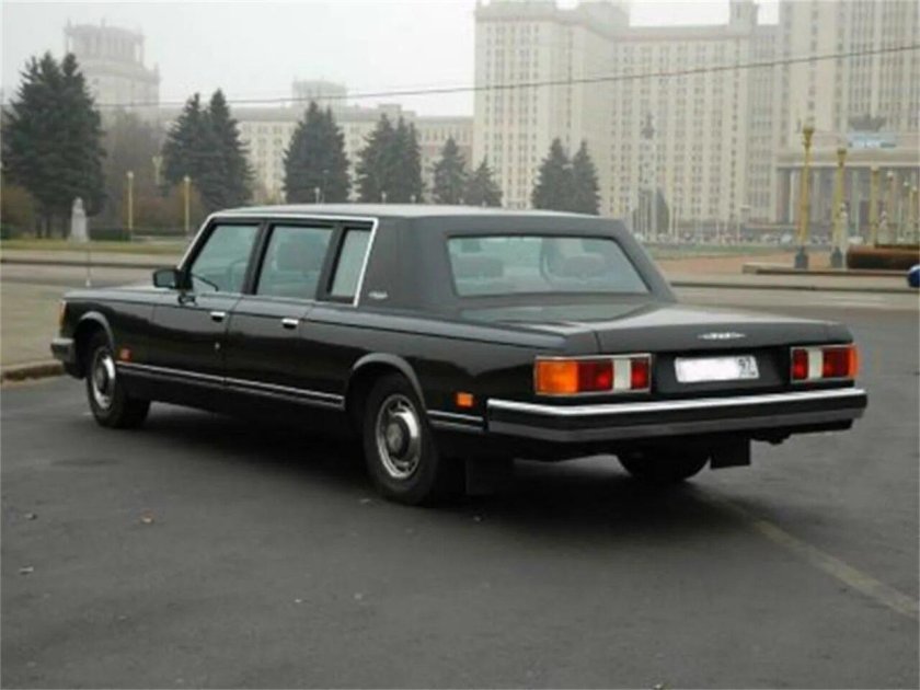 Правительственный ЗИЛ 41047