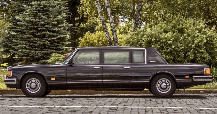 Правительственный ЗИЛ 41047