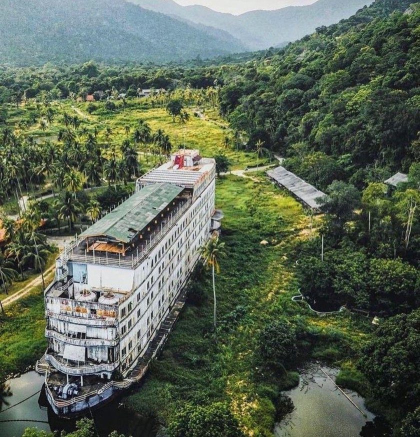 Заброшенный отель корабль ко Чанг