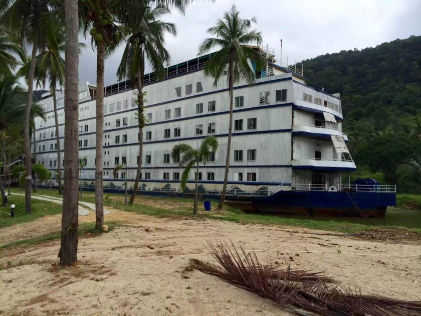 Остров ко Чанг заброшенный отель корабль