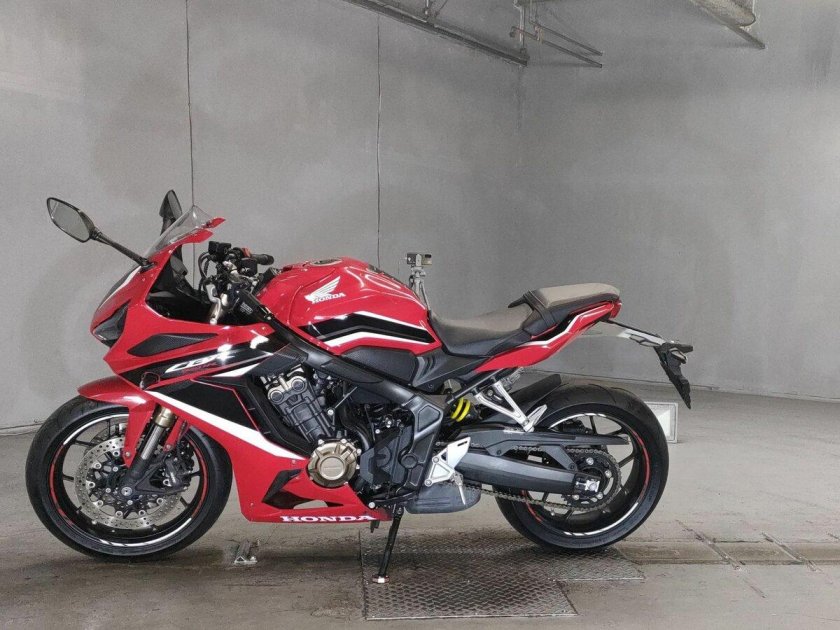 Мотоцикл honda cbr