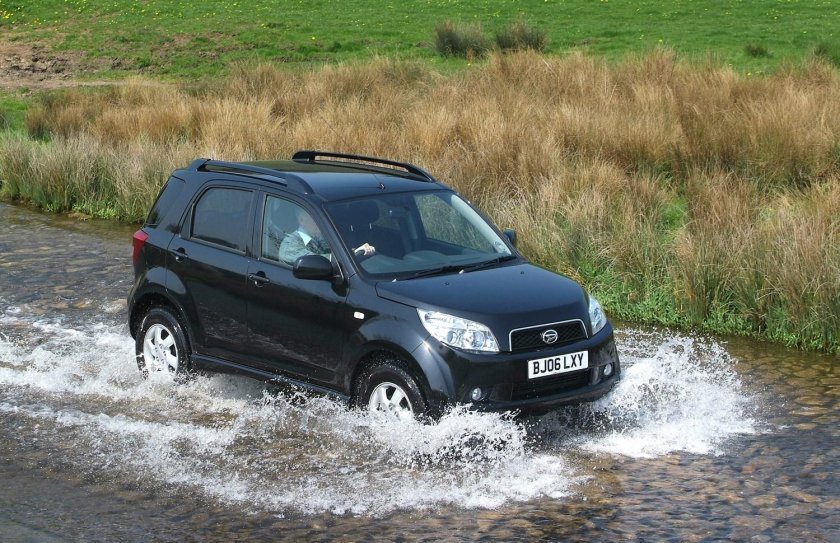 Дайхатсу Териос 2010