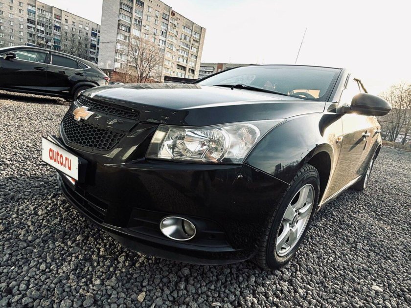 Chevrolet cruze j 300