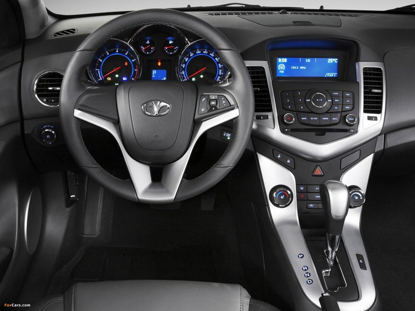 Daewoo Lacetti Premiere j300